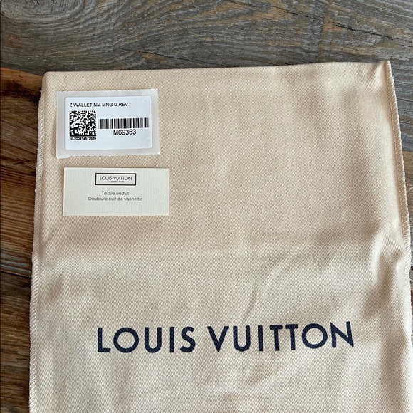 LOUIS VUITTON ZIPPY- Giant Monogram Reverse - Picture 5 of 9